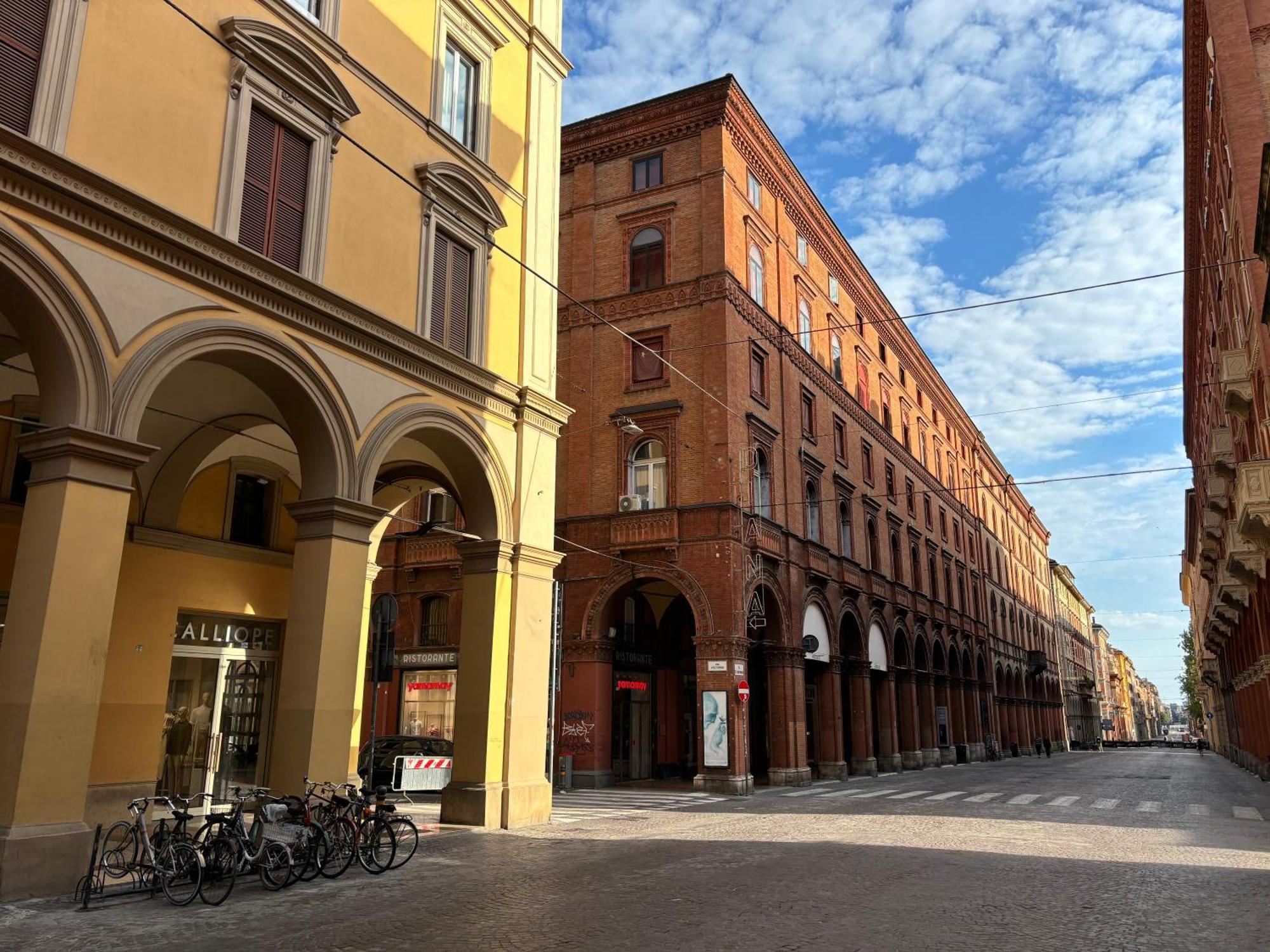 Bed and Breakfast Indipendenza 24 Болонья Екстер'єр фото